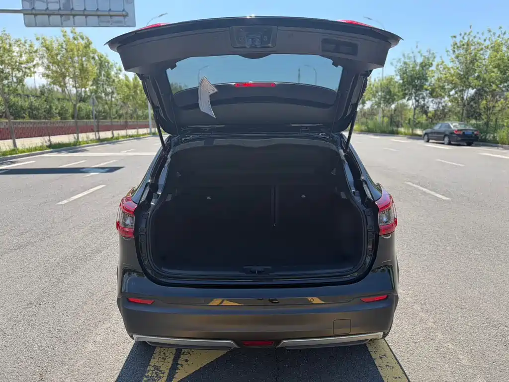 Nissan Qashqai фото 11