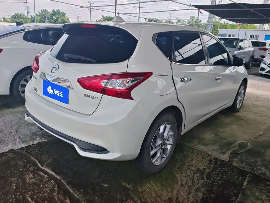 Nissan TIIDA фото 3