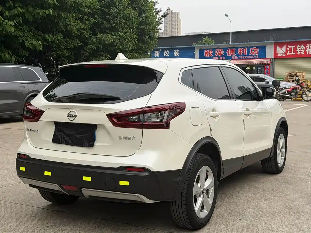 Nissan Qashqai фото 9