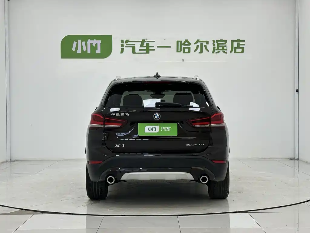 BMW X1 фото 6