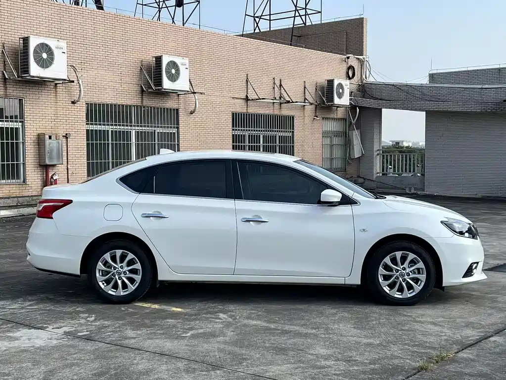 Nissan Sylphy фото 4