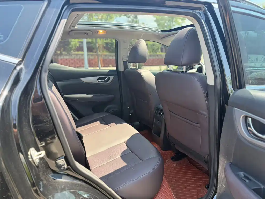 Nissan Qashqai фото 12