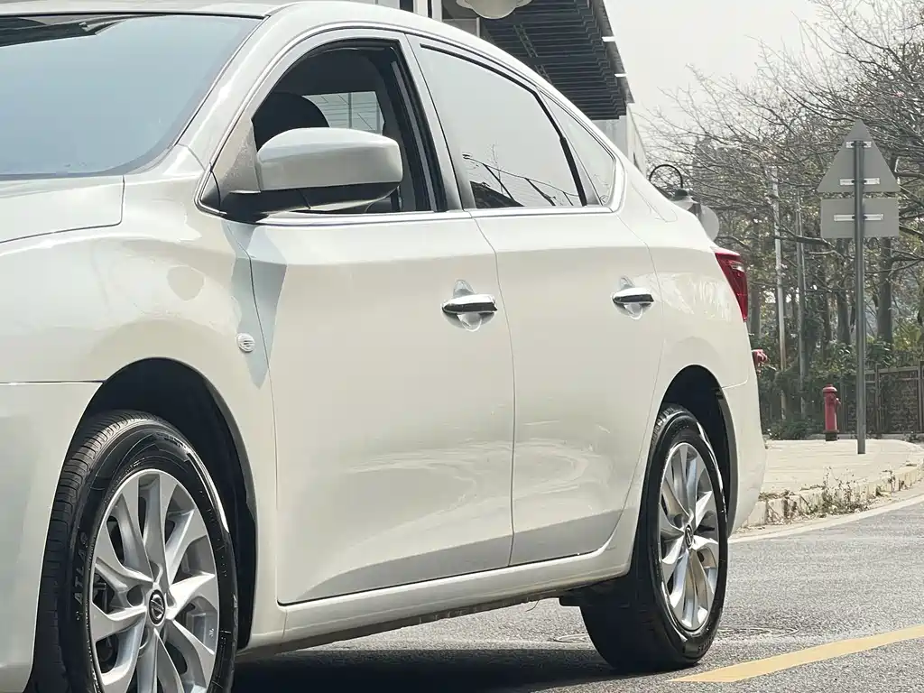 Nissan Sylphy фото 10