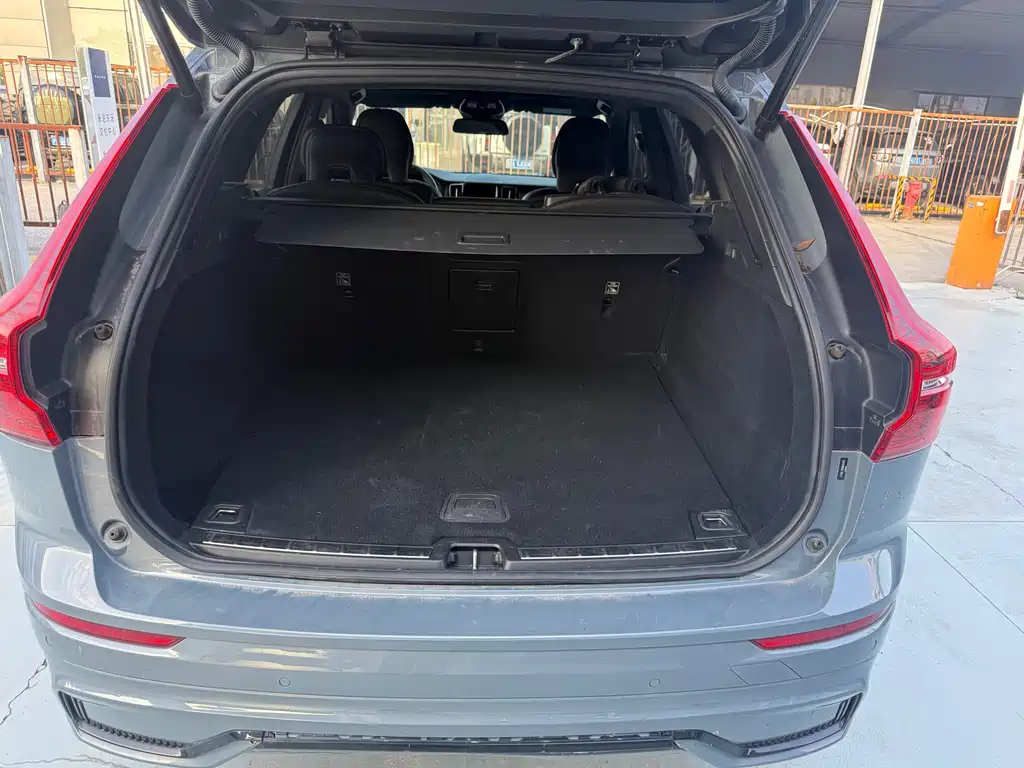 Volvo XC60 фото 12