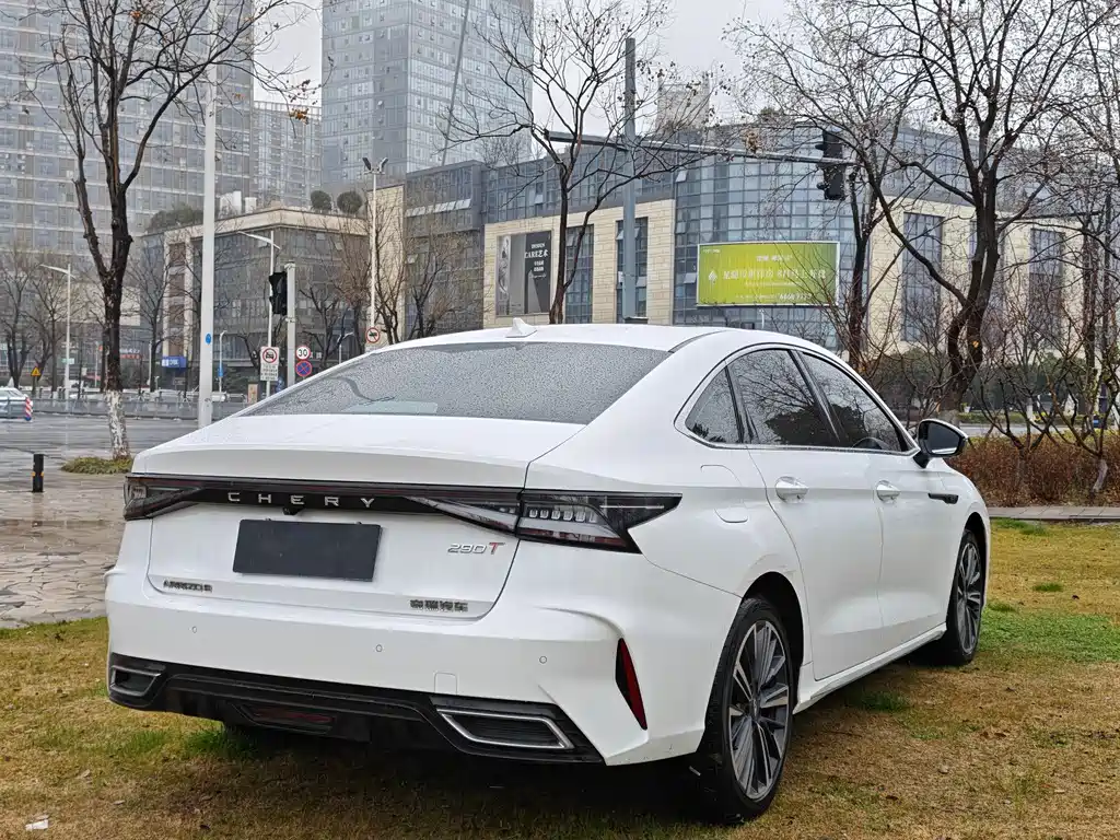 Chery Arrizo 8 фото 7