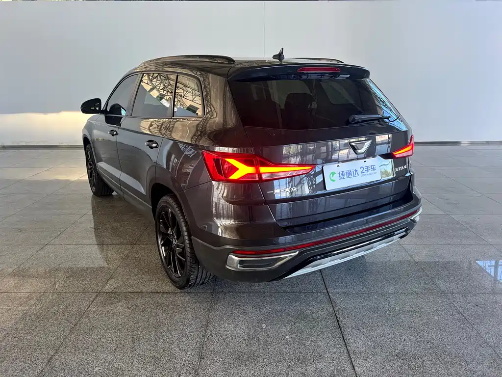 Jetta VS7 фото 7