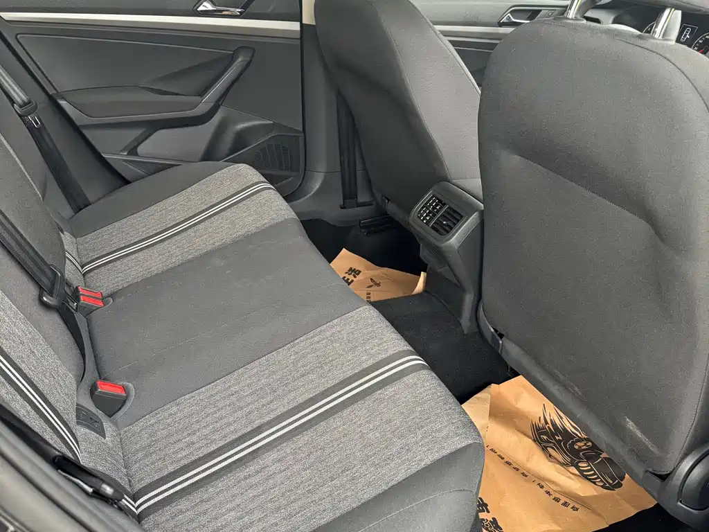Volkswagen Lavida фото 10