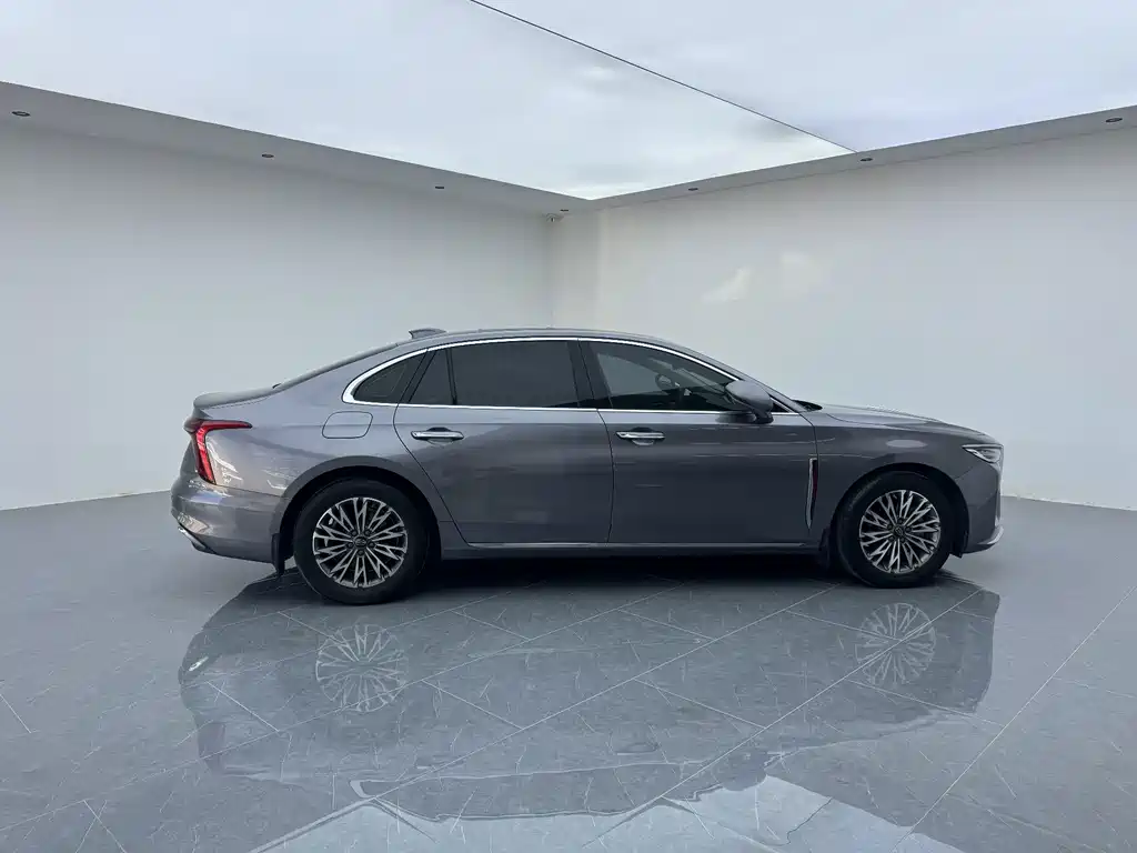 Hongqi H5 фото 10