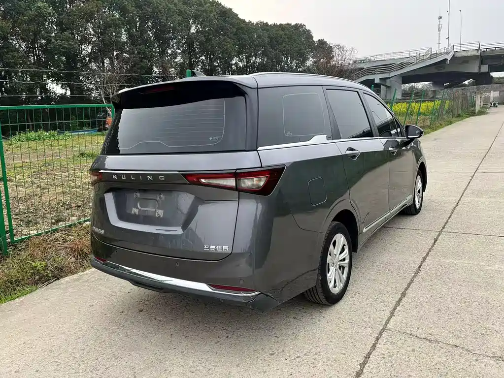 Wuling Wulingjiachen фото 8