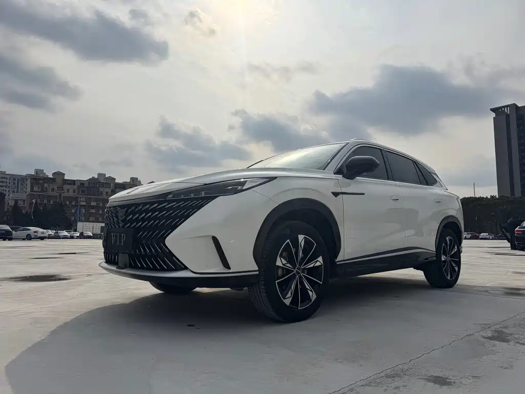 Roewe RX5 фото 3