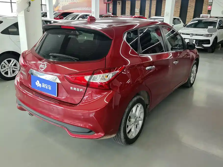 Nissan TIIDA фото 3