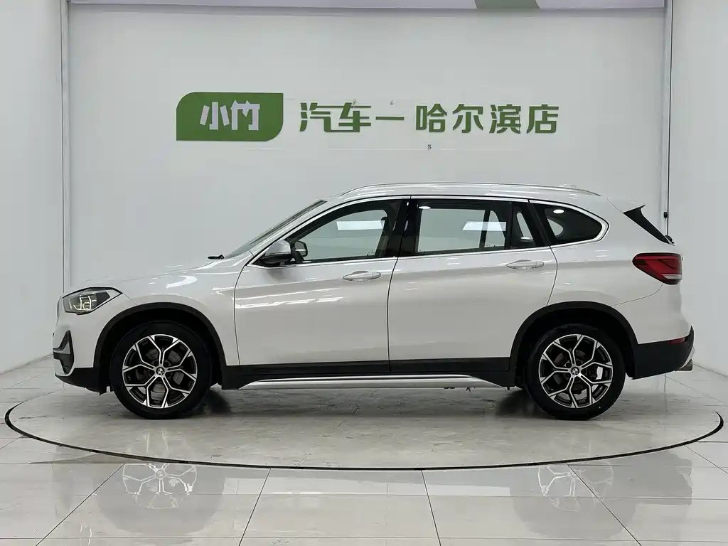 BMW X1 фото 5