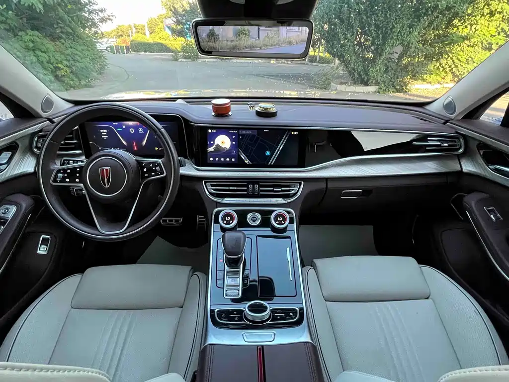Hongqi H9 фото 9