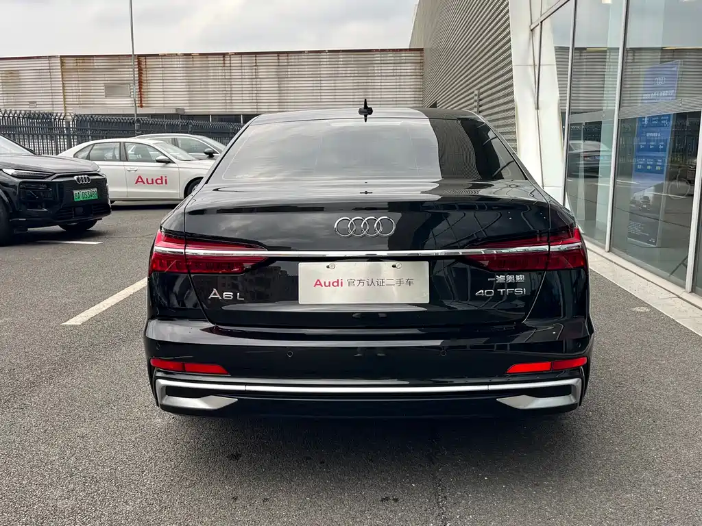 Audi A6L фото 3