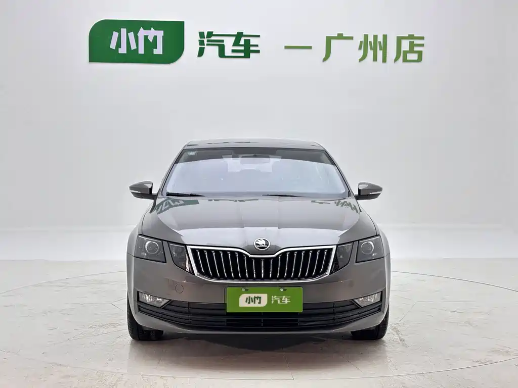 Skoda Octavia фото 3