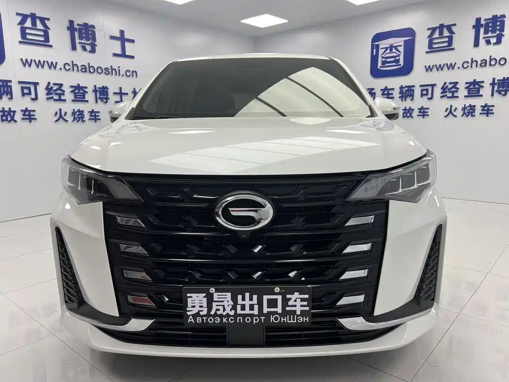 GAC Trumpchi M6 фото 2