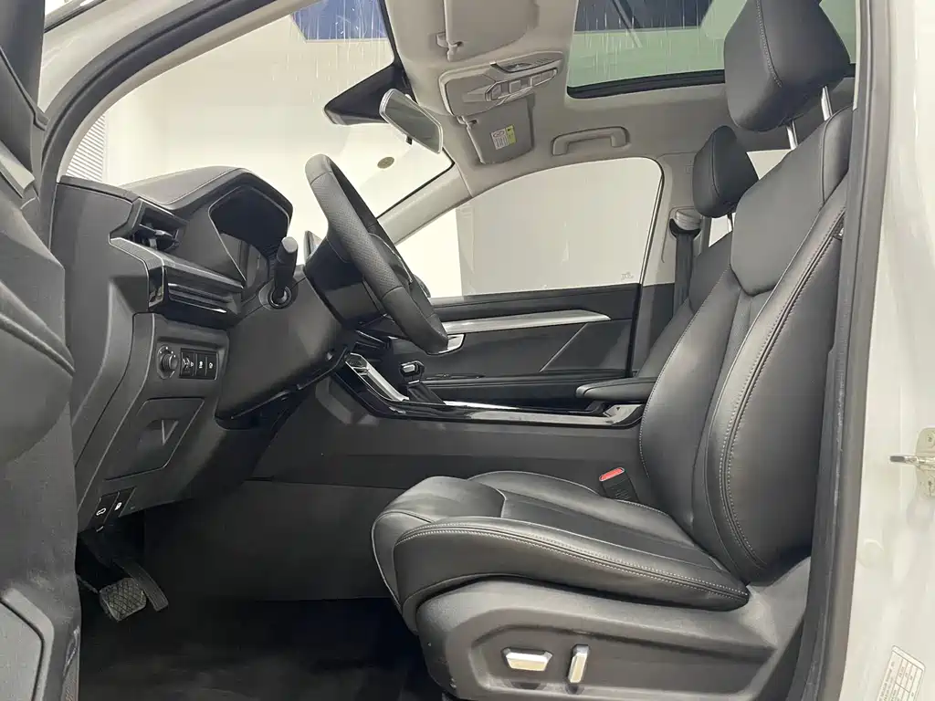 Wuling Wuling Xingchen фото 9