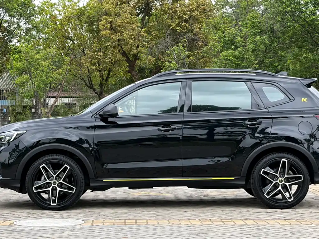 Roewe RX5 фото 7