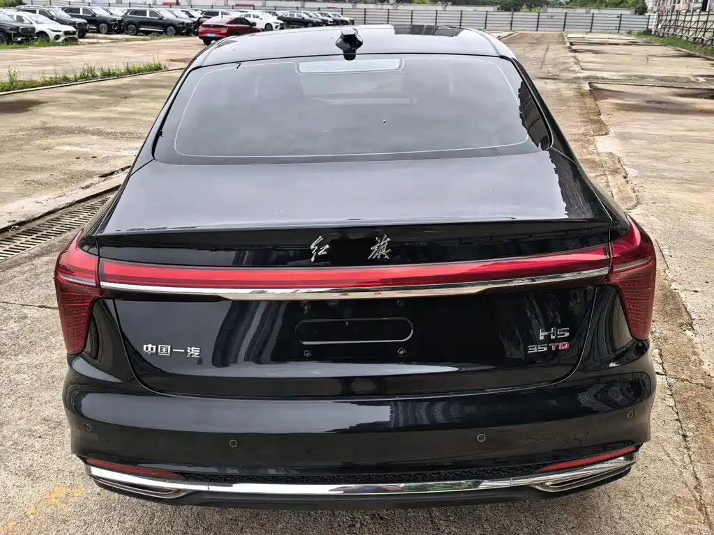 Hongqi H5 фото 9