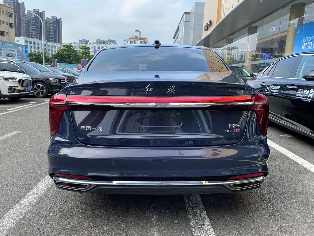 Hongqi H5 фото 7