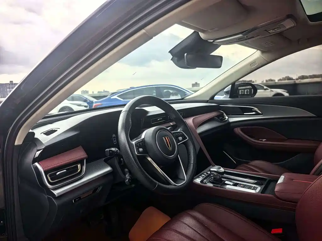 Hongqi H5 фото 9