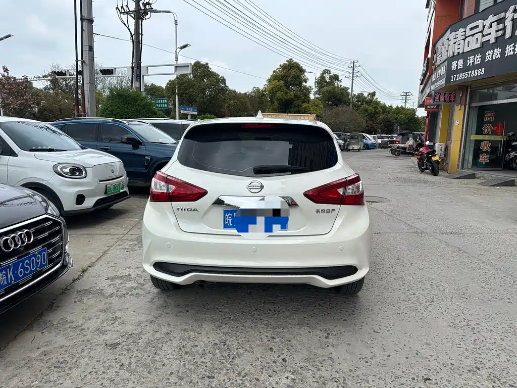 Nissan TIIDA фото 4