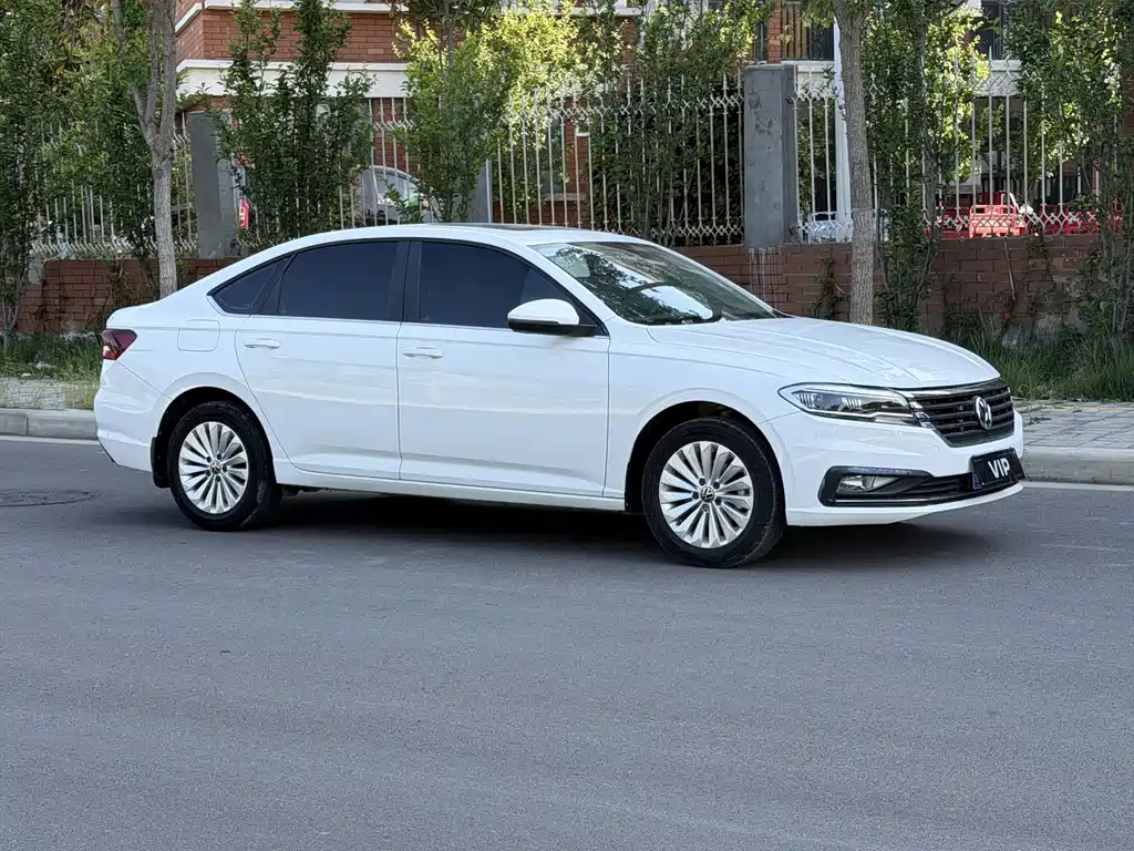 Volkswagen Lavida фото 3