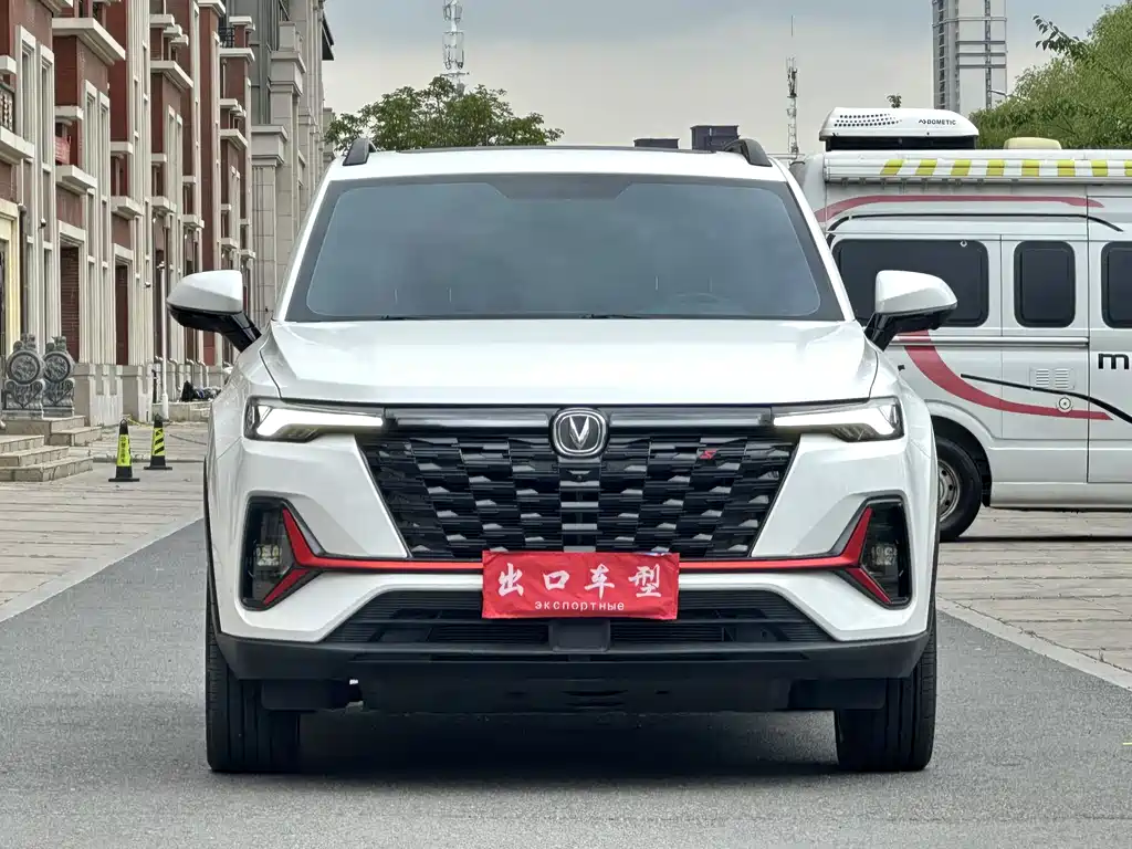 Changan CS35 Plus фото 2