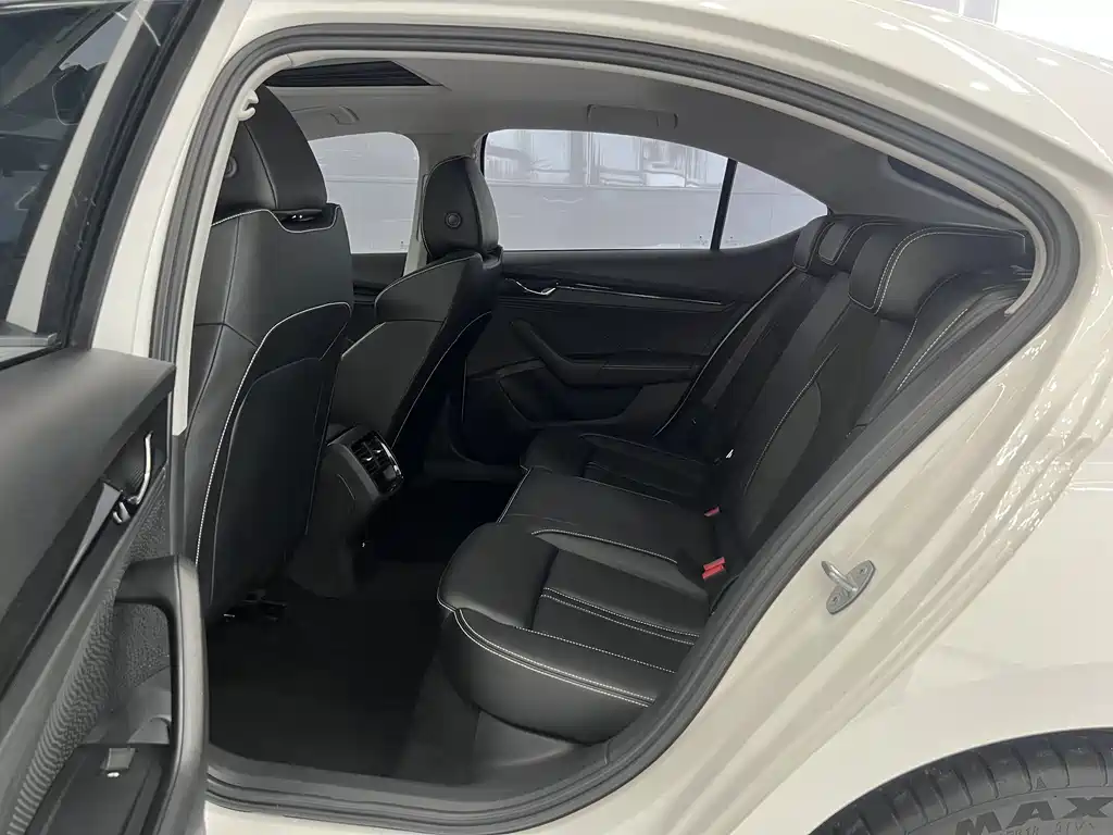 Skoda Octavia фото 9