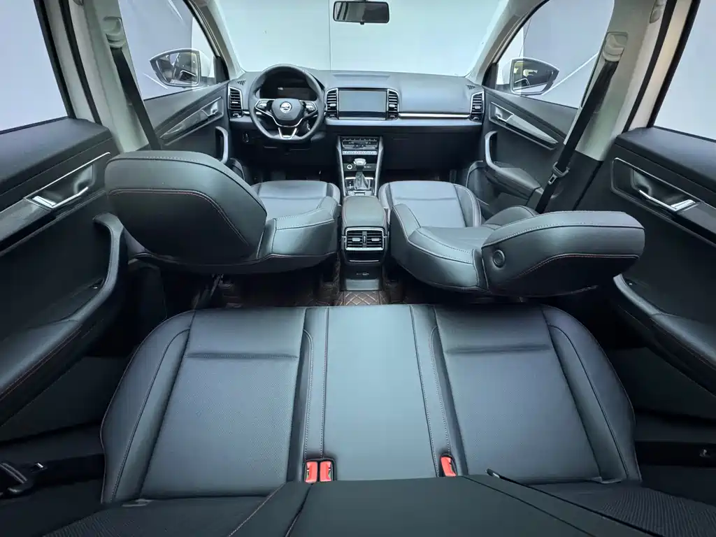Skoda Karoq фото 8