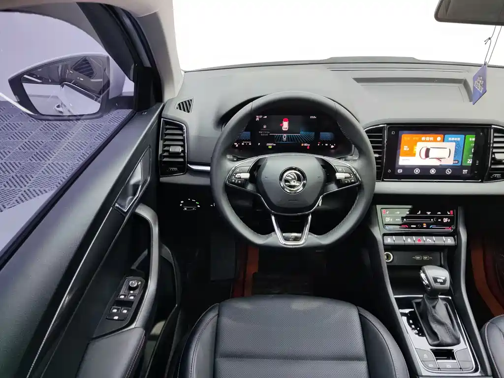 Skoda Karoq фото 9