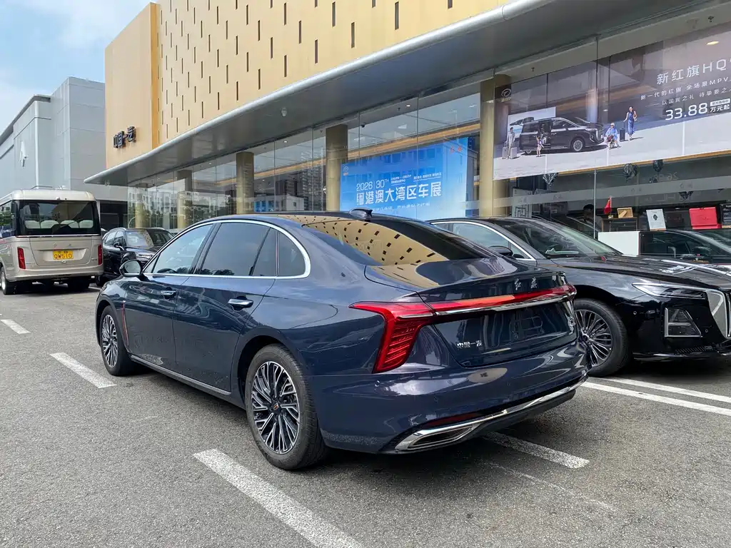 Hongqi H5 фото 6