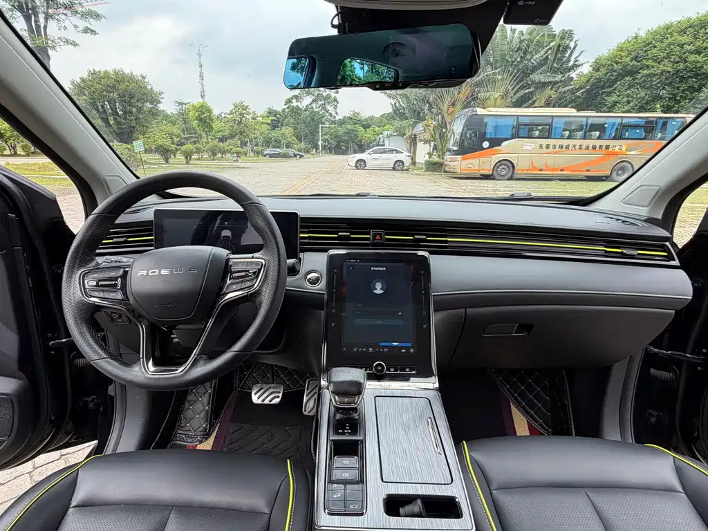 Roewe RX5 фото 9