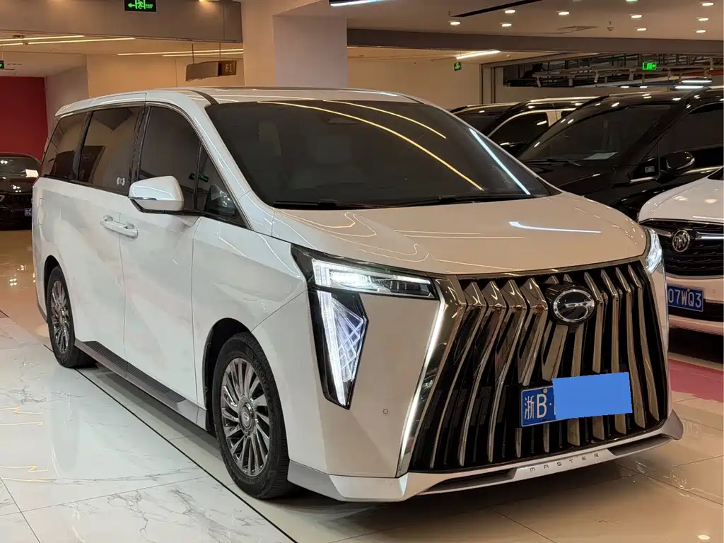 GAC Trumpchi M8 фото 3